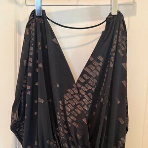 NEW White House black market Sleeveless Bottom Top SZ S